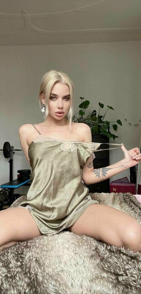 Sweet Aliceee sex actress photo