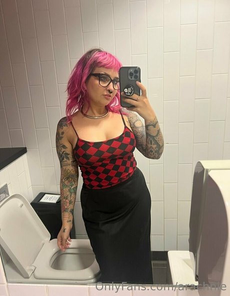 arachnie star adult photos