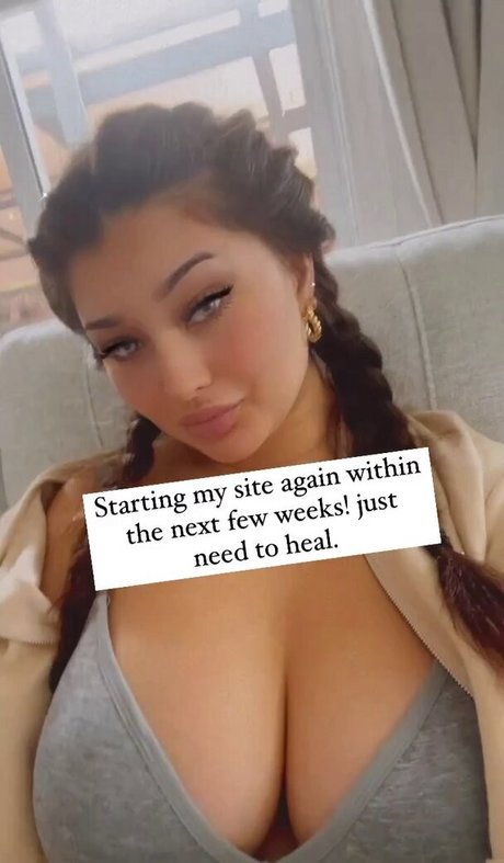 Karlee Steel beautiful actress pics