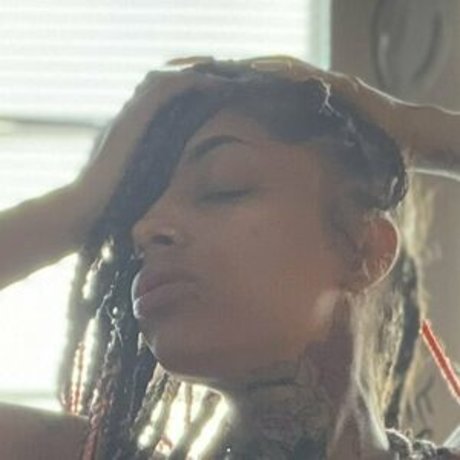 helloomcfly pornstar archive