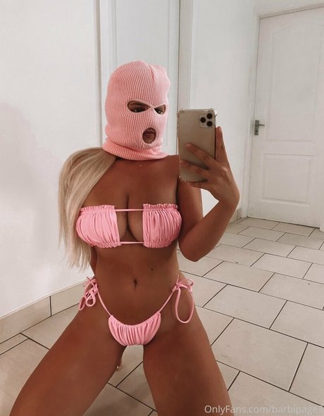 Apollonia Llewellyn Profile pic