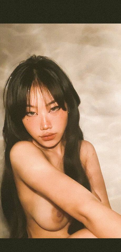 urfreakgemini pretty model gallery