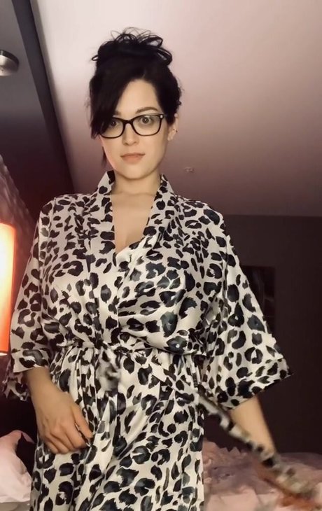 Tessa Fowler xxx model gallery