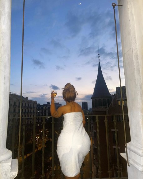 Esmee Dream xxx pornstar galleries