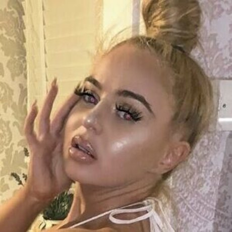 Esmee Dream sex pornstar pic