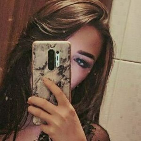 Mandy Phoenix art model pictures