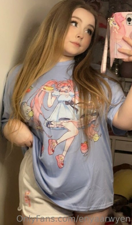 Enyaarwyen model pornographic photo