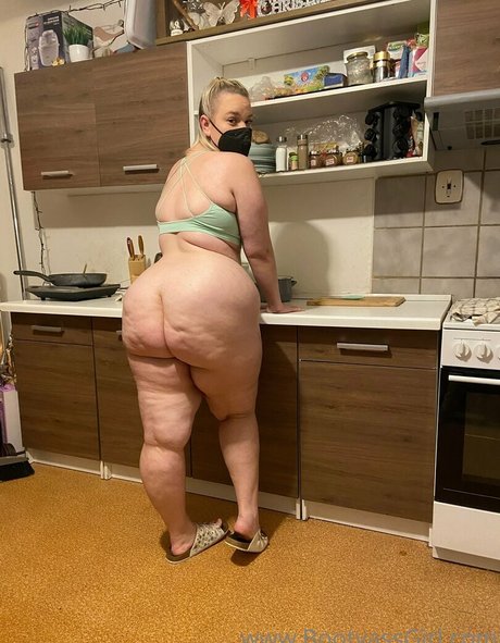 Bootyass Girl star nude galleries