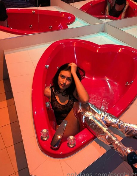 escobutt star high quality photo