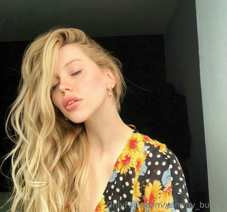 yammy bunny model erotic photo