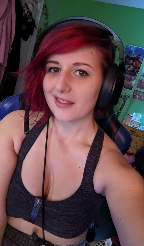 baeged star adult photo