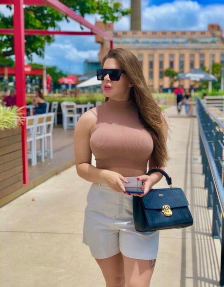 Patricia Ferraz xxx actress gallery