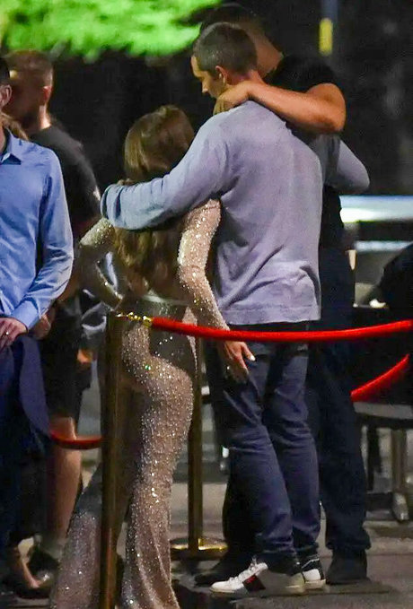 Nikki Sanderson star adult photos