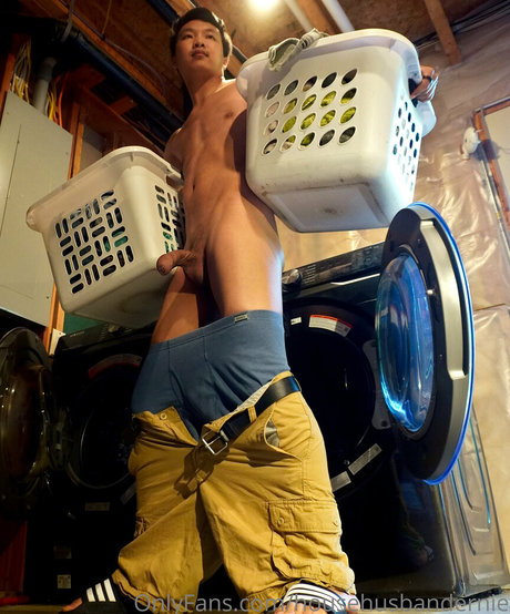 househusbandernie xxx star image