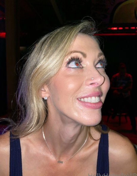 hollyhotwifevip free actress archive