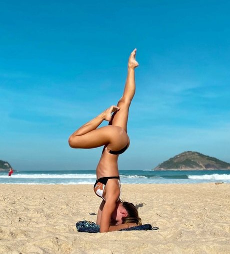 Carla Bruno star hot galleries