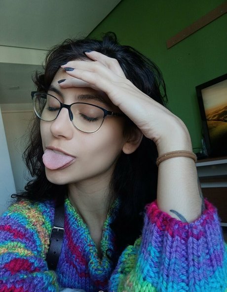 cacamoe model adult gallery