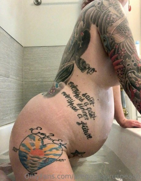 preggosauruspeach model art pic