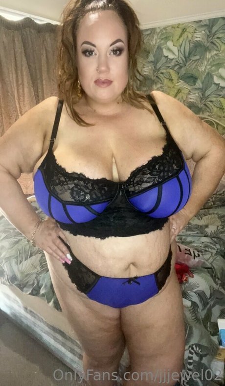 jjjewel02 exclusive star picture