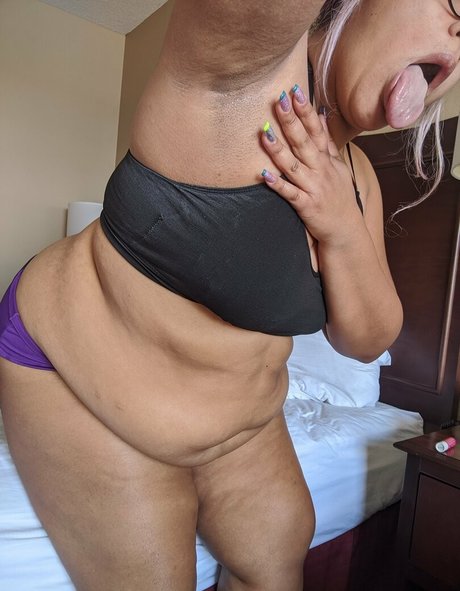 petite latina onlyfans exclusive picture