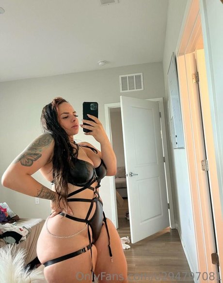 VBadest Beauty nice pornstar img