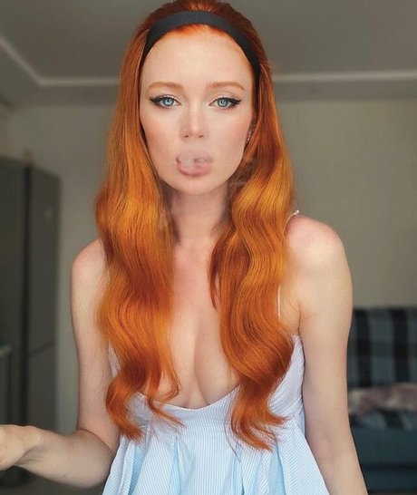 Angelina Michelle sexy model gallery