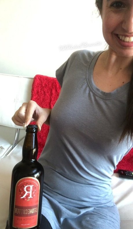 smilingcici sexy actress picture