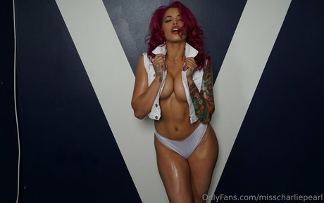 Miss Charlie Pearl porn model archive