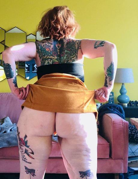 MsBettyWiles pornographic star images