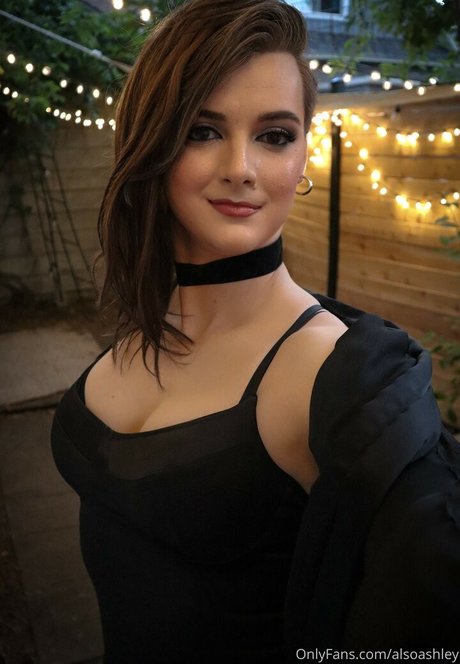 AlsoAshley model art image