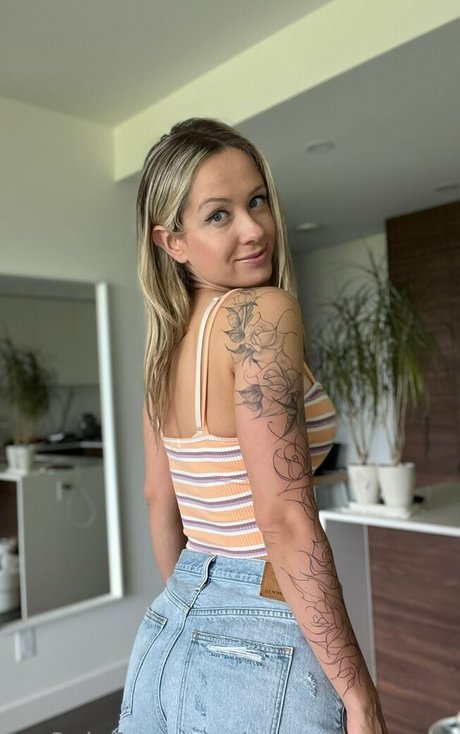 annastormxoxo star nude photo