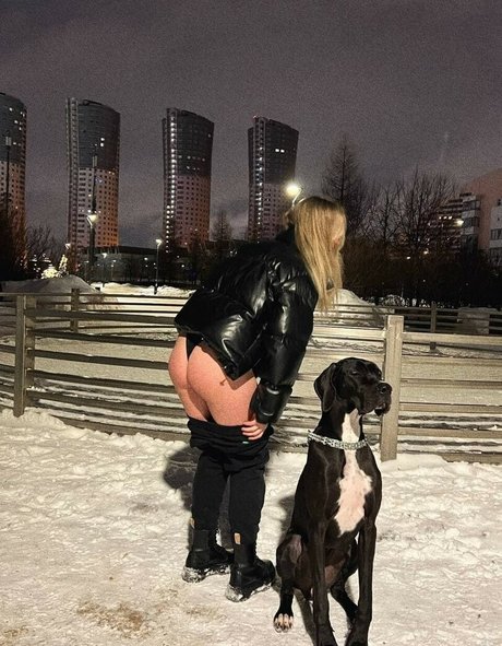 Ahrinyan high quality actress photo