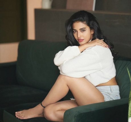 Daksha Nagarkar hot pornstar archive