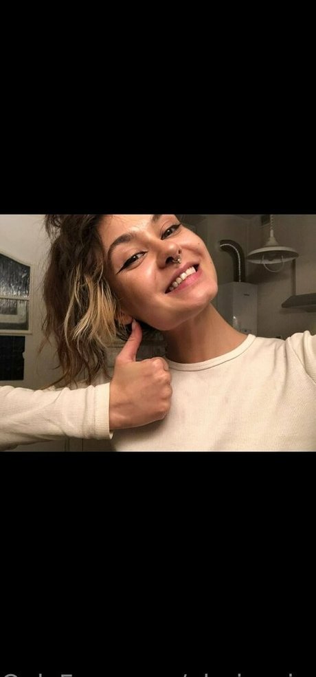 gloriosajaz98 sexy pornstar pictures