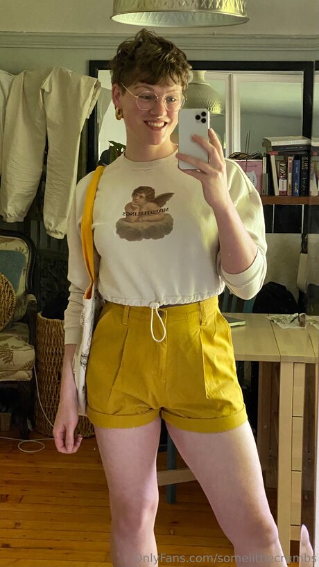 somelittlecrumbs pretty model photo