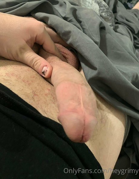 heygrimy nudes model photo