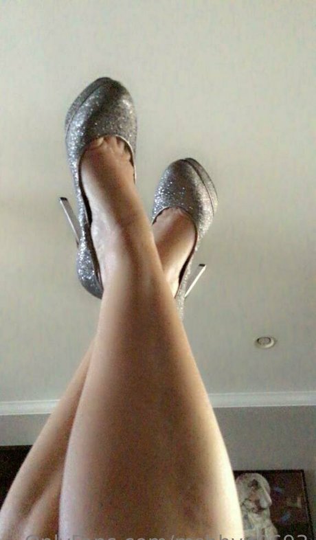 msbhvn9693 naked model picture