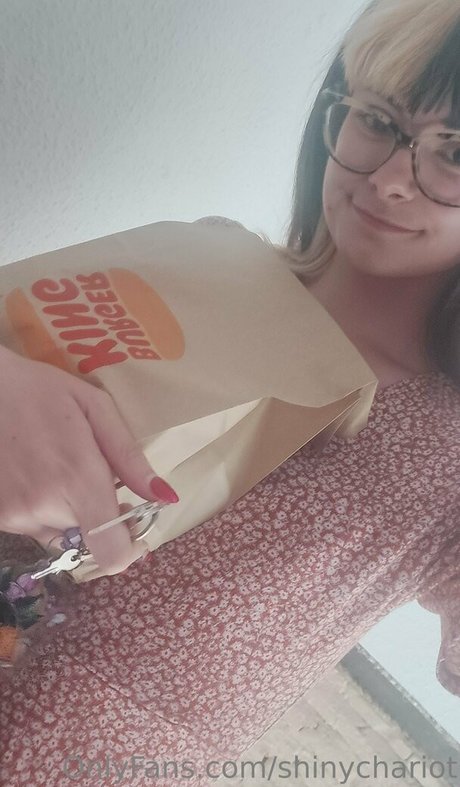 shinychariot porn actress picture