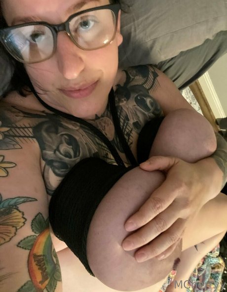 mcherryyy sexy actress image