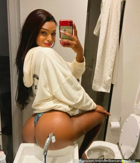 Bianca Nunes hot pornstar photo