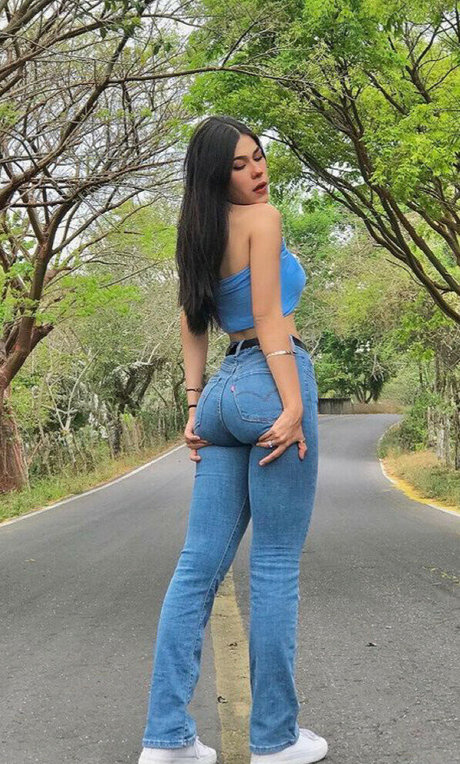 Anette Blanco pretty star photos