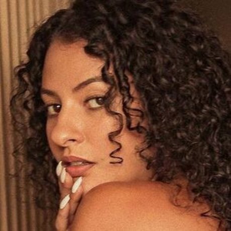 Senhorita Goulart xxx model photos