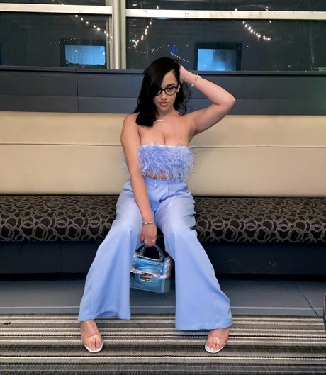 itsqueennovaa high quality pornstar image