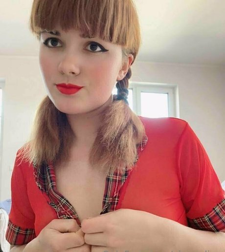 vixenalisa pretty actress pics