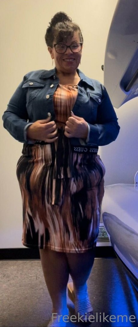 Freekielikeme art model image