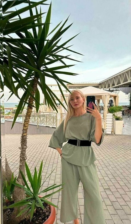 dirtyteacher69 model picture