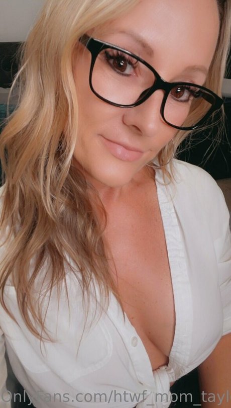 mature blonde onlyfans nudes image