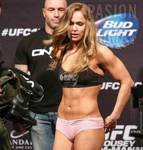 Ronda Rousey star adult pics