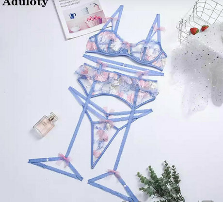 momokimlee model nude gallery