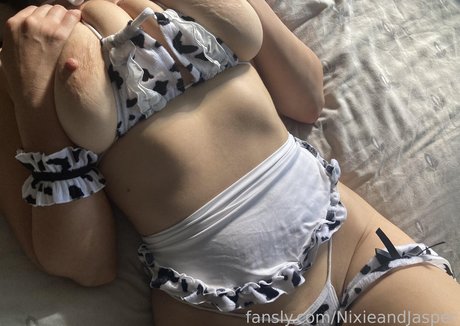 NixieandJasper star top images